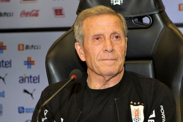 Tabrez fue desvinculado por la AUF como entrenador del seleccionado mayor de ftbol Foto Uruguay